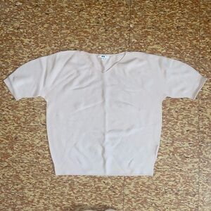 Uniqlo Cream Sweater V Neck Top